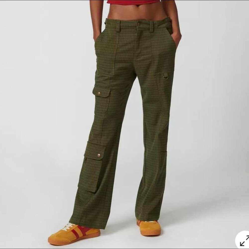 Urban Outfitters Women's Size 4 Jaelyn Green Plaid Cargo Pants Straight Leg Y2K